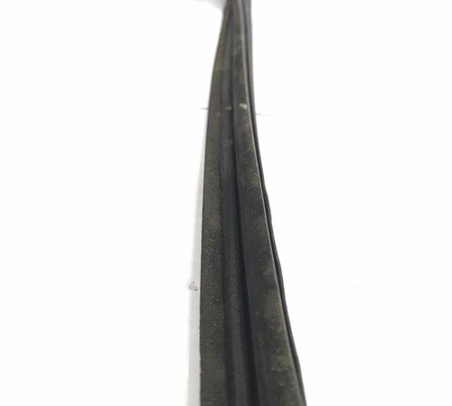 Borracha Canaleta Dianteira Esquerda Chevrolet Corsa 01/08