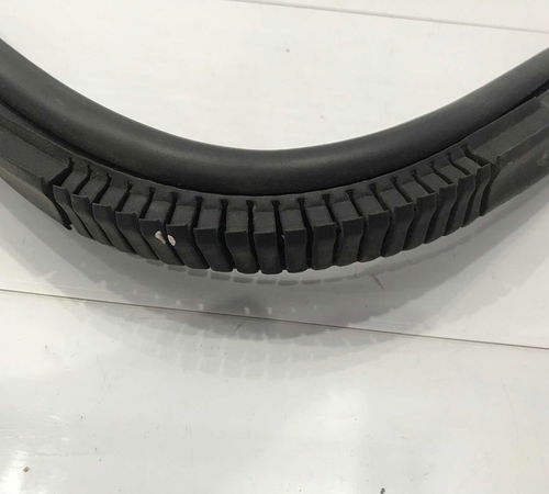 Borracha Canaleta Dianteira Esquerda Fiat Grand Siena 13/21