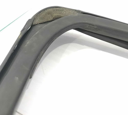 Borracha Canaleta Dianteira Esquerda Chevrolet Sonic 12/14