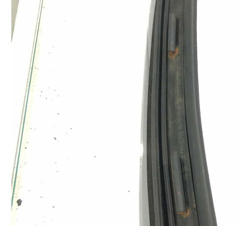 Borracha Canaleta Dianteira Esquerda Chevrolet Corsa 01/08