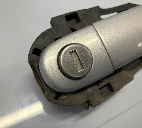 Maçaneta Externa Dianteira Direita Volkswagen Golf 1999/2007