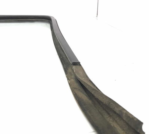 Borracha Canaleta Dianteira Esquerda Ford Fiesta 2003/2014