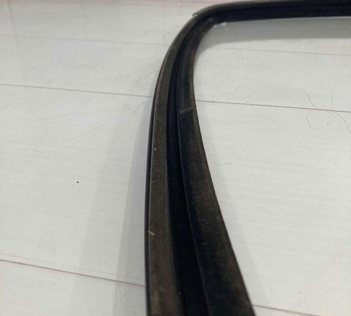 Borracha Canaleta Dianteira Ford Ka 2007/2012