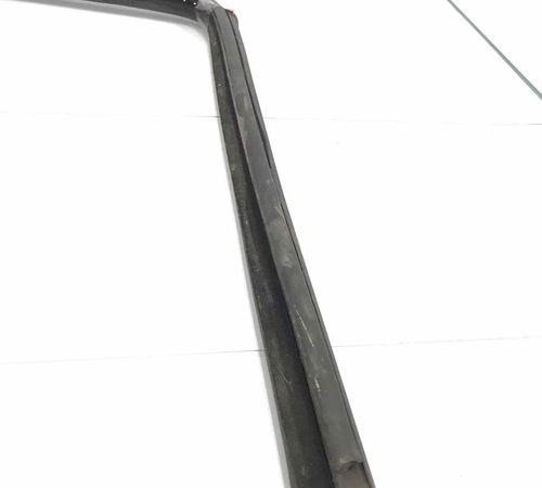 Borracha Canaleta Dianteira Esquerda Chevrolet Celta 07/14