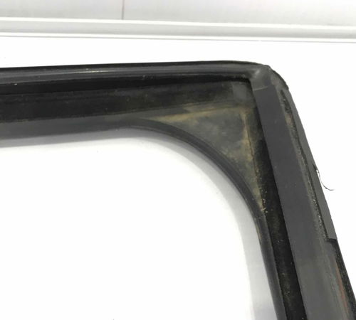 Borracha Canaleta Dianteira Esquerda Ford Fusion 2006/2009