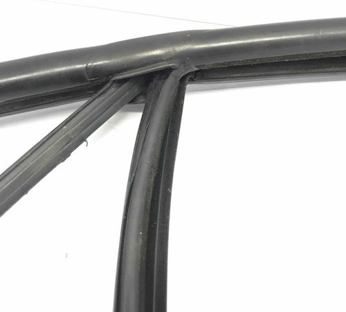 Borracha Canaleta Dianteira Direita Citroën C3 13/16 C/detal