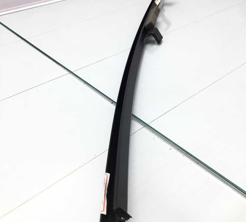 Guia Canaleta Vidro Traseira Esquerda Nissan Tiida 2008/2014
