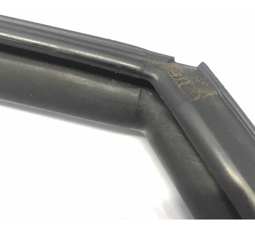 Borracha Canaleta Dianteira Direita Nissan Tiida 2008/2014