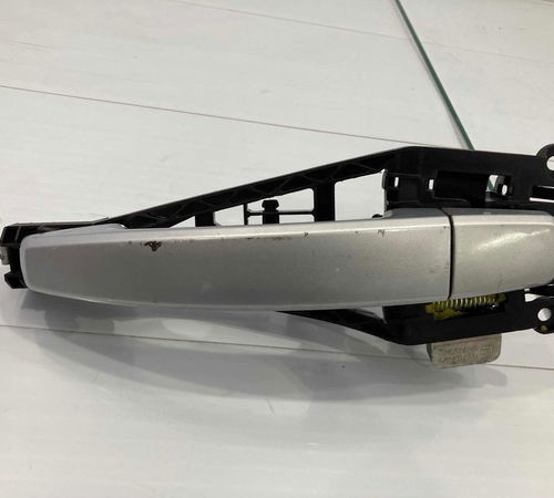 Maçaneta Externa Dianteira Direita Chevrolet Vectra 06/12
