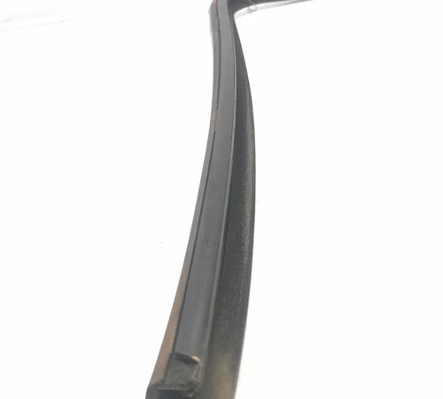 Borracha Canaleta Dianteira Direita Chevrolet Celta 2007/14