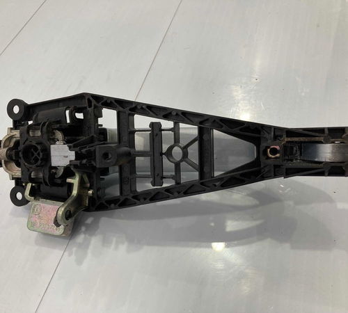 Maçaneta Externa Dianteira Direita Chevrolet Vectra 06/12