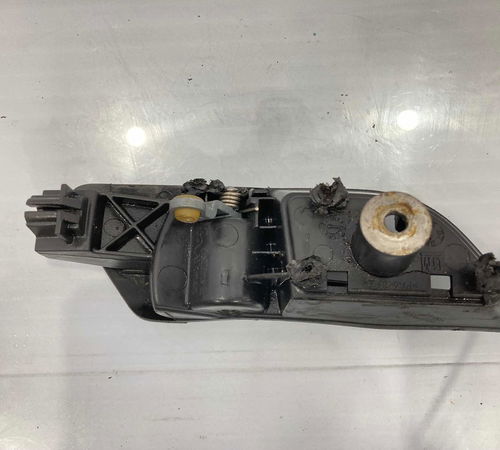 Maçaneta Interna Dianteira Direita Chevrolet Vectra 06/12