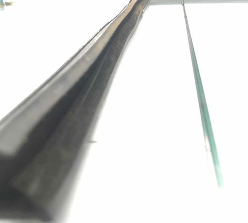 Borracha Canaleta Dianteira Direita Volkswagen Fox 2003/2010