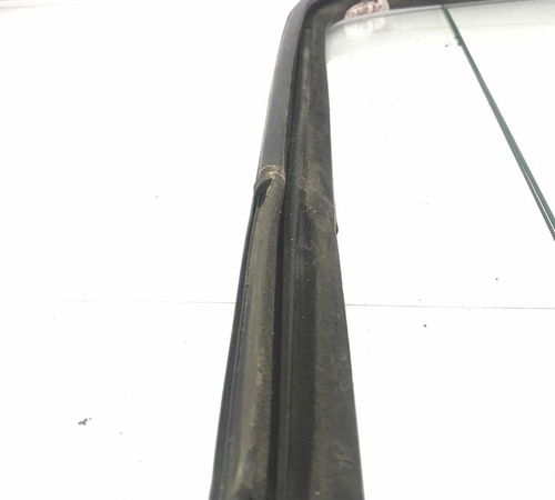 Borracha Canaleta Diant Direita Fiat Palio Attractive 13/18