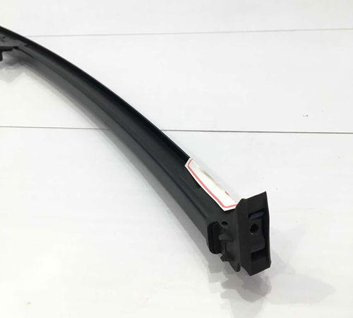 Guia Canaleta Vidro Traseira Esquerda Toyota Corolla 19/21