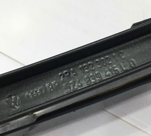 Guia Canaleta Vidro Traseira Direita Volkswagen Fox 2013