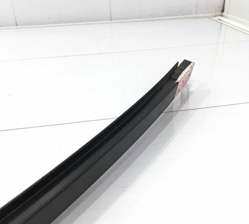 Guia Canaleta Vidro Traseira Direita Volkswagen G3/g4 02/12