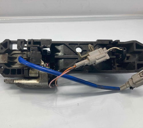Maçaneta Externa Dianteira Direita Nissan Tiida 08/14