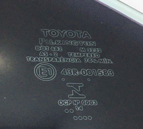 Vidro Vigia Traseiro Esquerdo Toyota Corolla 2015/2018