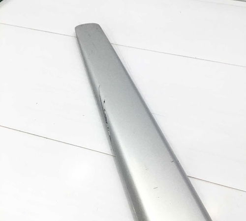 Friso Dianteiro Direito Nissan Tiida 2008/2014 C/detalhes