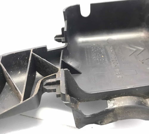 Moldura Fechadura Diant Direita Citroën Xsara Picasso 05/10
