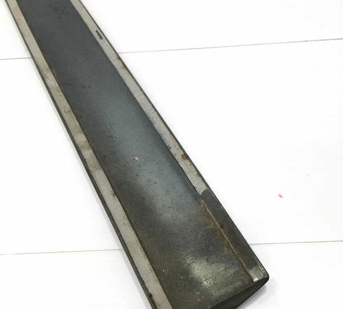 Friso Dianteiro D.  Chevrolet Corsa Maxx 2003/2011 C/detalhe