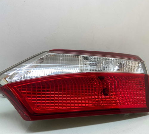 Lanterna Direita Tampa Traseira  Toyota Corolla 2015/2018