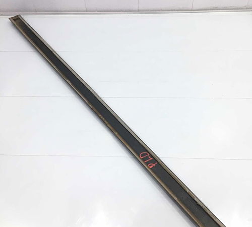 Friso Dianteiro Direito Chevrolet Vectra 2006/2012 C/detalhe