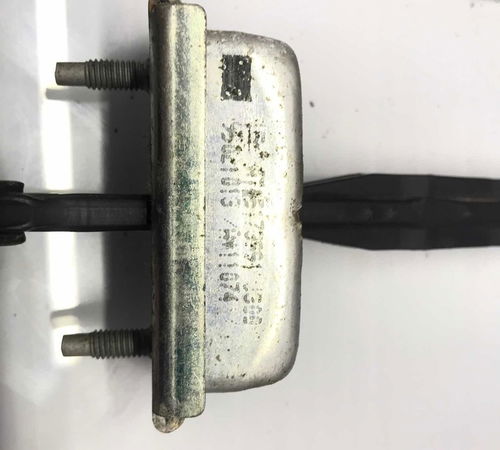 Limitador Dianteiro Direito Chevrolet Cruze 2012/2015