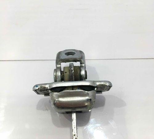 Limitador Dianteira Direita Chevrolet Corsa Maxx 2003/2011