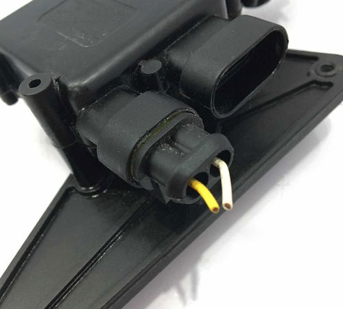 Atuador Trava Dianteira Direita Chevrolet Corsa 2001/2008