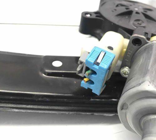 Máquina De Vidro Dianteiro Direito Chevrolet Spin 2013/2021