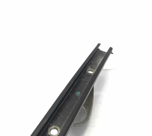 Guia Canaleta Vidro Dianteiro Direito Chevrolet Vectra 06/12