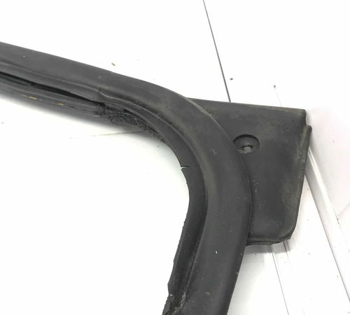 Borracha Vedação Dianteira Direita Chevrolet Sonic 2012/2016