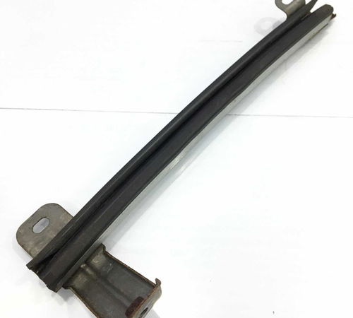 Guia Canaleta Dianteira Direita Nissan Tiida 2008/2014