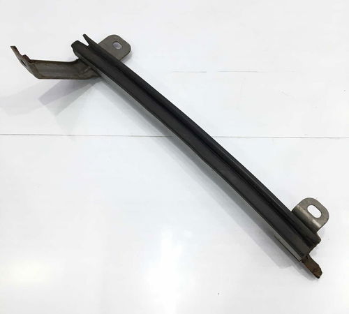 Guia Canaleta Dianteira Direita Nissan Tiida 2008/2014