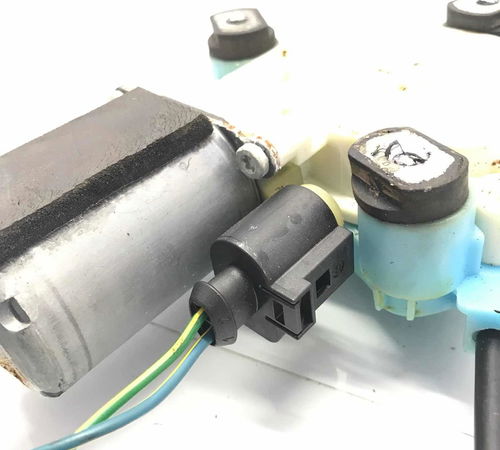 Máquina De Vidro Dianteiro Direito Volkswagen Fox 2011/2021