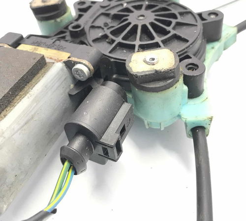 Máquina De Vidro Dianteiro Direito Volkswagen 2011/2021