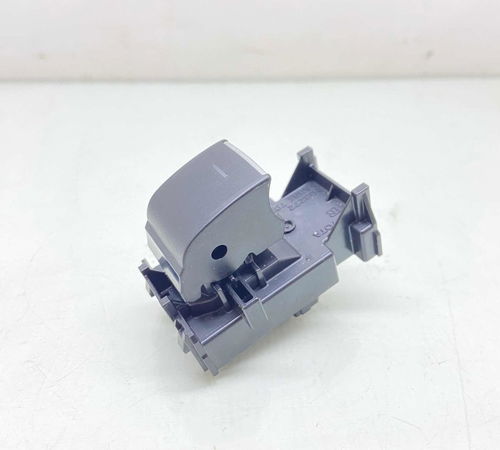 Botão Comando Vidro Traseiro Direito Toyota Corolla 2020/21