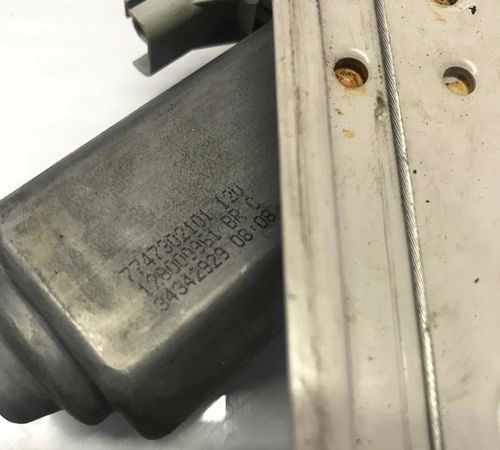Máquina De Vidro Dianteiro Direito Citroën C3 2003/12