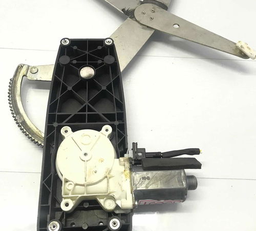 Máquina De Vidro Dianteiro Direito Chevrolet Corsa 2001/2008