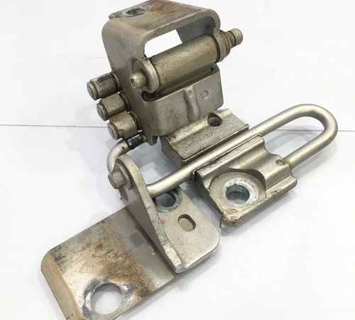 Dobradiça Dianteira Direita Volkswagen Polo 2007/2012