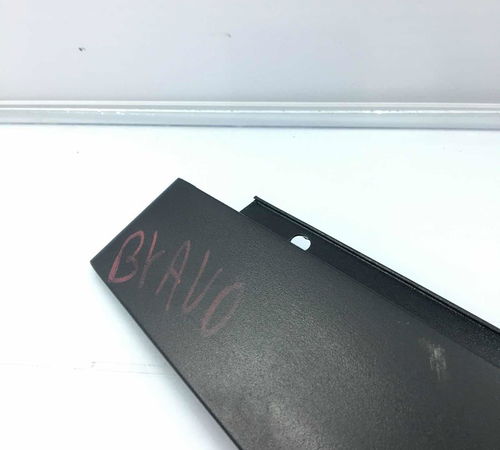 Friso Quadro Janela Dianteiro Direito Fiat Bravo 2010/2016