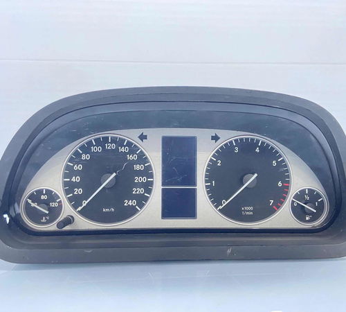 Painel Instrumento Mercedes B200 2010