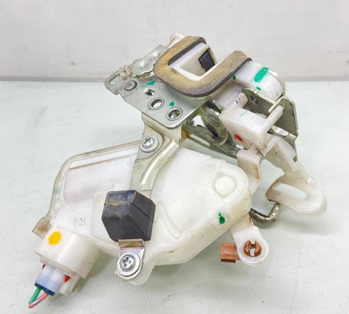 Fechadura Porta Dianteira Direita Toyota Etios 2013/2021