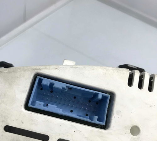 Painel De Instrumentos Ford Fusion 2006 Com Detalhe