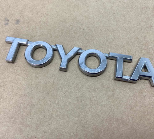 Emblema Toyota Rav4 2011