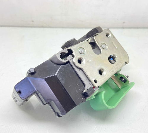 Fechadura Porta Dianteira Direita Fiat Fiorino 2017