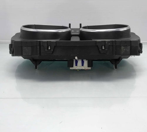 Painel De Instrumentos C/ Detalhe Nissan Versa 2016