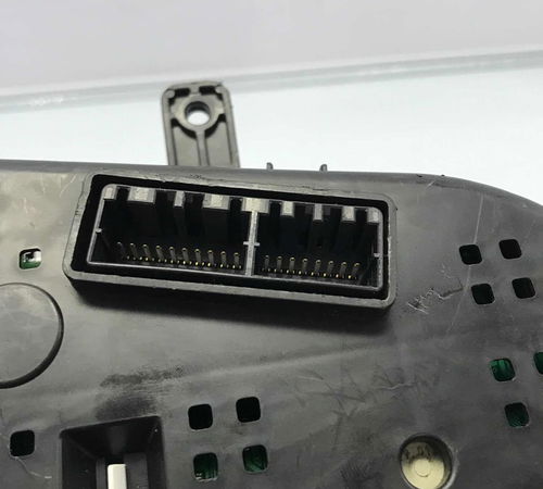 Painel De Instrumentos Com Detalhe Kia Cerato 2012